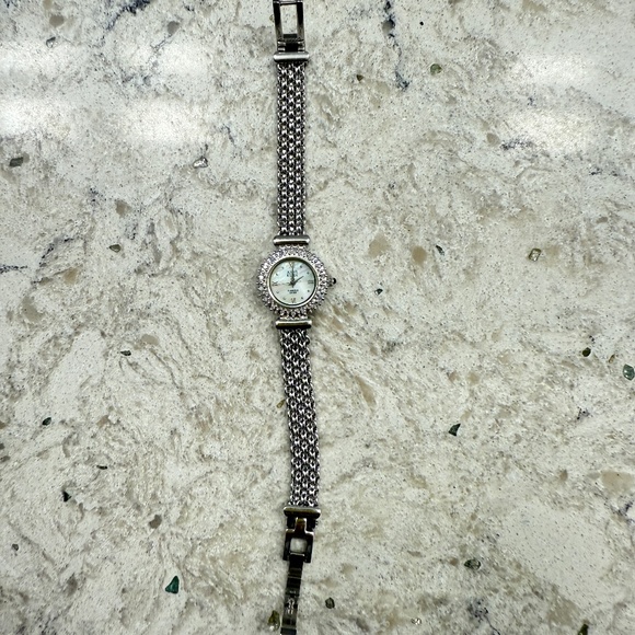 Pre- Owned women's Vintage Anne Klein Crystal face stainess steel wristwatch - Picture 3 of 8